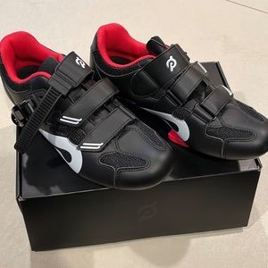 Women’s Peloton cycle shoes Size 7 US 38 EU